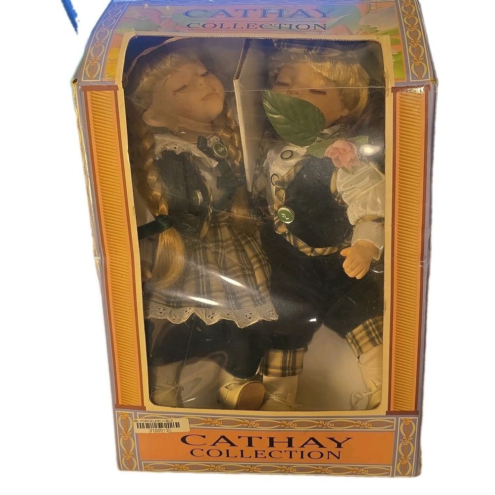 Cathay Collection Porcelain Kissing Dolls Vintage Boy Girl Plaid Couple Set